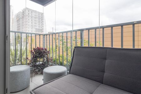 Studio para alugar com 36m², 1 quarto e sem vaga Studio para alugar com 36m², 1 quarto e sem vagaVaranda