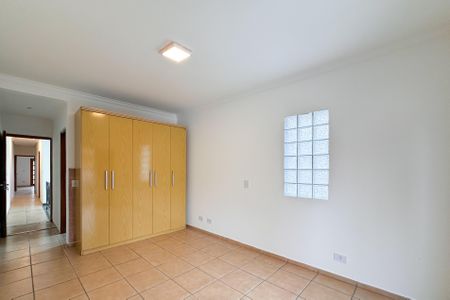 Casa à venda com 250m², 4 quartos e 5 vagas Casa à venda com 250m², 4 quartos e 5 vagasSuíte 1