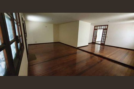 Casa à venda com 4 quartos, 365m² em Jacarepaguá, Rio de Janeiro