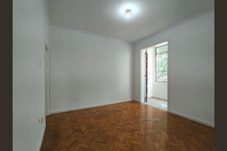 Apartamento à venda com 68m², 2 quartos e sem vagaSala