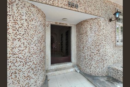 Apartamento à venda com 68m², 2 quartos e sem vagaFachada e portaria