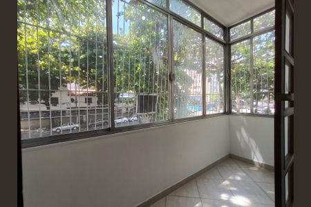 Sala de apartamento à venda com 2 quartos, 68m² em Tijuca, Rio de Janeiro