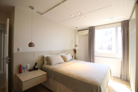 Apartamento à venda com 166m², 4 quartos e 3 vagasSuíte 2