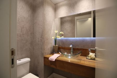 Apartamento à venda com 166m², 4 quartos e 3 vagasLavabo