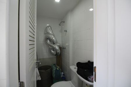 Apartamento à venda com 166m², 4 quartos e 3 vagasBanheiro de Serviço