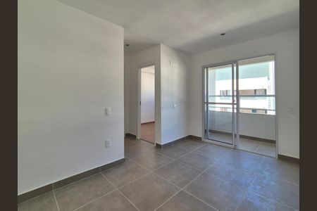 Sala  de apartamento para alugar com 2 quartos, 49m² em Recreio dos Bandeirantes, Rio de Janeiro