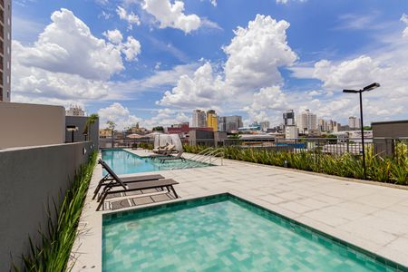 Apartamento para alugar com 40m², 2 quartos e sem vagaÁrea comum - Piscina