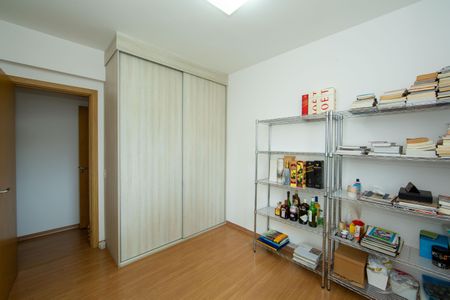 Apartamento à venda com 107m², 4 quartos e 2 vagas Apartamento à venda com 107m², 4 quartos e 2 vagasQUARTO3