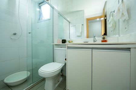 Apartamento à venda com 107m², 4 quartos e 2 vagas Apartamento à venda com 107m², 4 quartos e 2 vagasBANHEIRO2