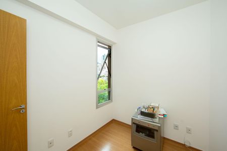 Apartamento à venda com 107m², 4 quartos e 2 vagas Apartamento à venda com 107m², 4 quartos e 2 vagasQUARTO4