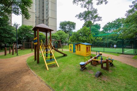 Apartamento à venda com 107m², 4 quartos e 2 vagas Apartamento à venda com 107m², 4 quartos e 2 vagasPLAYGROUND