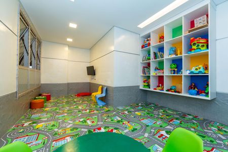 Apartamento à venda com 107m², 4 quartos e 2 vagas Apartamento à venda com 107m², 4 quartos e 2 vagasBRINQUEDOTECA