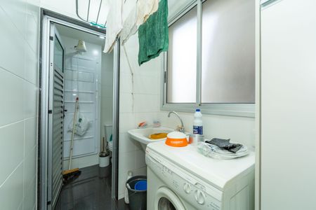 Apartamento à venda com 107m², 4 quartos e 2 vagas Apartamento à venda com 107m², 4 quartos e 2 vagasAREA DE SERVICO