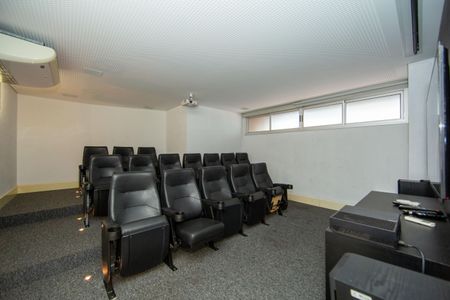 Apartamento à venda com 107m², 4 quartos e 2 vagas Apartamento à venda com 107m², 4 quartos e 2 vagasSALA DE CINEMA