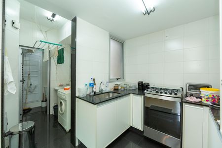 Apartamento à venda com 107m², 4 quartos e 2 vagas Apartamento à venda com 107m², 4 quartos e 2 vagasCOZINHA