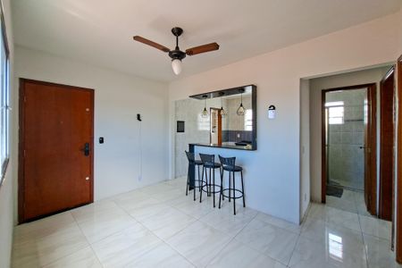 Apartamento para alugar com 85m², 2 quartos e 1 vagaSala