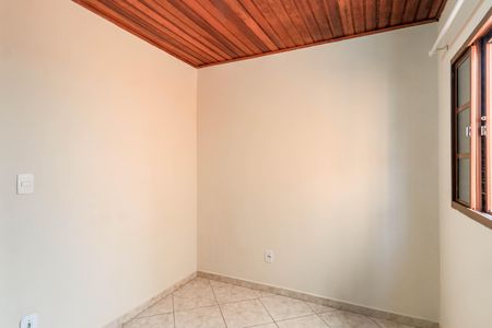 Quarto 2 de casa para alugar com 2 quartos, 60m² em Jardim São Luís, São Paulo