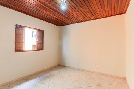 Quarto 1 de casa para alugar com 2 quartos, 60m² em Jardim São Luís, São Paulo