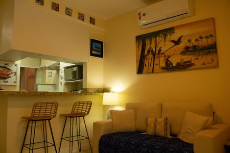 Sala de apartamento para alugar com 2 quartos, 48m² em Ipanema, Rio de Janeiro