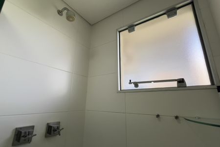 Banheiro de apartamento para alugar com 1 quarto, 39m² em Vila Augusta, Guarulhos