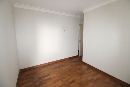 Apartamento para alugar com 77m², 3 quartos e 2 vagasQuarto 2