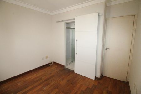 Apartamento para alugar com 77m², 3 quartos e 2 vagasSuíte