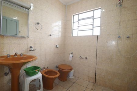 Casa para alugar com 150m², 2 quartos e 2 vagasBanheiro