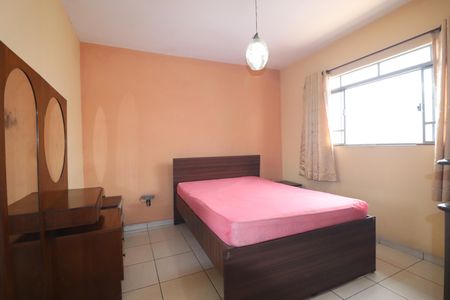 Casa para alugar com 150m², 2 quartos e 2 vagasQuarto 2