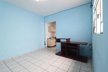 Casa para alugar com 150m², 2 quartos e 2 vagasSala