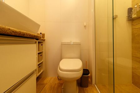 Apartamento para alugar com 68m², 2 quartos e 1 vaga Apartamento para alugar com 68m², 2 quartos e 1 vagaBanheiro