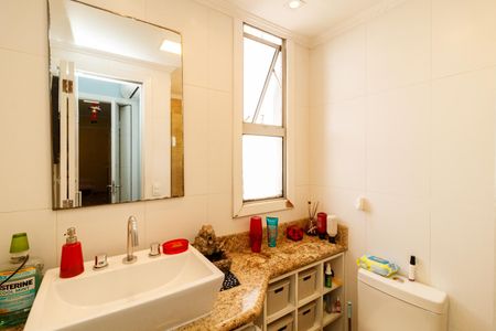 Apartamento para alugar com 68m², 2 quartos e 1 vaga Apartamento para alugar com 68m², 2 quartos e 1 vagaBanheiro da Suíte