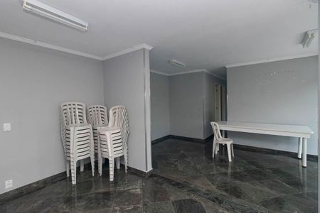 Apartamento para alugar com 70m², 3 quartos e 1 vagaÁrea comum - Salão de festas 2