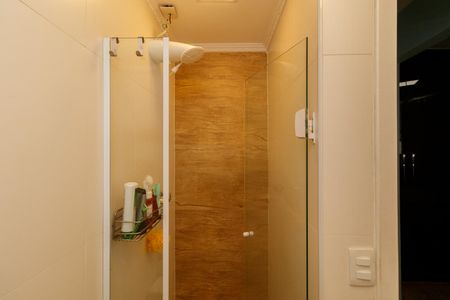 Apartamento para alugar com 68m², 2 quartos e 1 vaga Apartamento para alugar com 68m², 2 quartos e 1 vagaBanheiro da Suíte