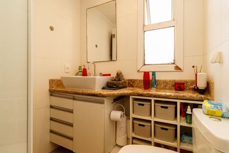 Apartamento para alugar com 68m², 2 quartos e 1 vaga Apartamento para alugar com 68m², 2 quartos e 1 vagaBanheiro da Suíte