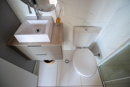 Apartamento à venda com 43m², 2 quartos e sem vaga Apartamento à venda com 43m², 2 quartos e sem vagaBanheiro