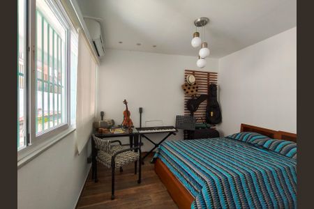 Apartamento à venda com 210m², 4 quartos e sem vagaQuarto 4