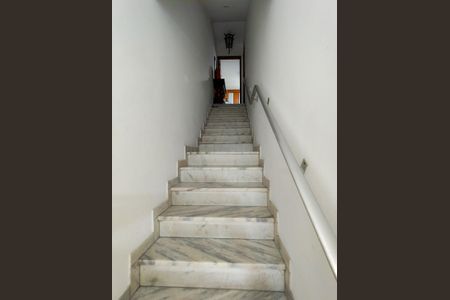 Apartamento à venda com 210m², 4 quartos e sem vagaEscada