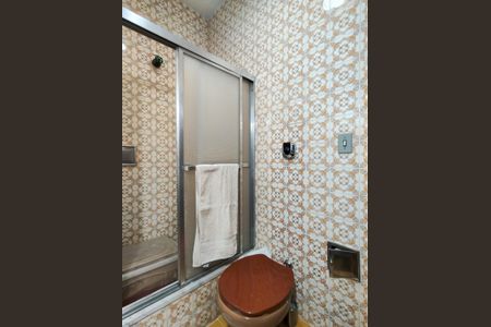 Apartamento à venda com 210m², 4 quartos e sem vagaBanheiro Corredor