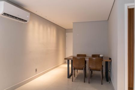 Sala de apartamento para alugar com 2 quartos, 136m² em Nova Suíça, Belo Horizonte