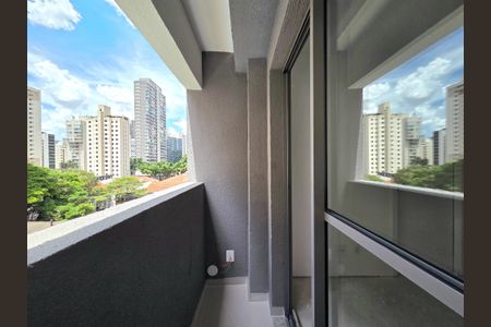 Varanda de apartamento à venda com 1 quarto, 25m² em Vila Nova Conceição, São Paulo