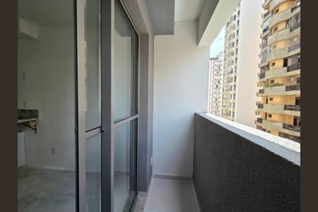 Varanda de apartamento à venda com 1 quarto, 25m² em Vila Nova Conceição, São Paulo