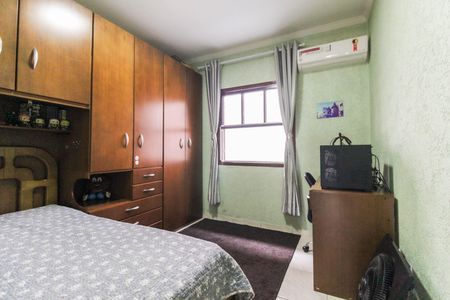 Casa à venda com 220m², 3 quartos e 4 vagas Casa à venda com 220m², 3 quartos e 4 vagasQuarto 2