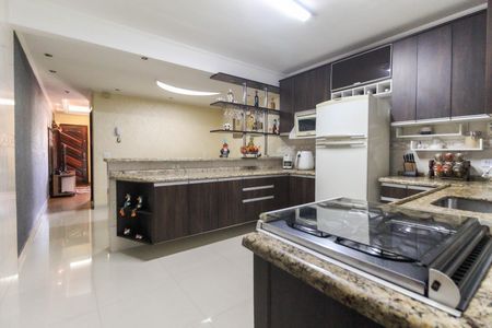 Casa à venda com 220m², 3 quartos e 4 vagas Casa à venda com 220m², 3 quartos e 4 vagasCozinha