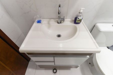 Casa à venda com 220m², 3 quartos e 4 vagas Casa à venda com 220m², 3 quartos e 4 vagasBanheiro Social