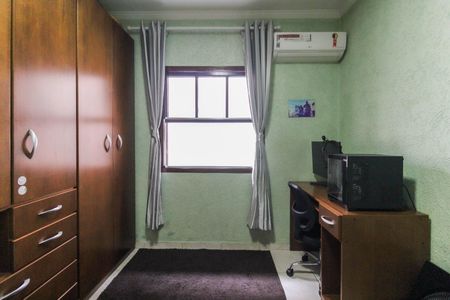 Casa à venda com 220m², 3 quartos e 4 vagas Casa à venda com 220m², 3 quartos e 4 vagasQuarto 2