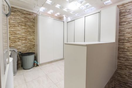 Casa à venda com 220m², 3 quartos e 4 vagas Casa à venda com 220m², 3 quartos e 4 vagasÁrea de Serviço