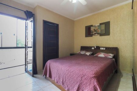 Casa à venda com 220m², 3 quartos e 4 vagas Casa à venda com 220m², 3 quartos e 4 vagasQuarto 1 - Suíte