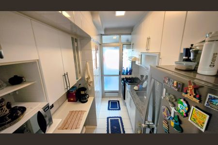 Apartamento à venda com 60m², 2 quartos e 2 vagasCozinha e Área de Serviço