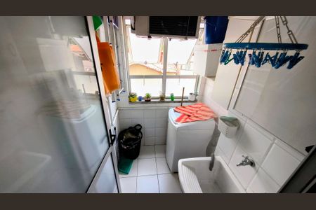 Apartamento à venda com 60m², 2 quartos e 2 vagasCozinha e Área de Serviço