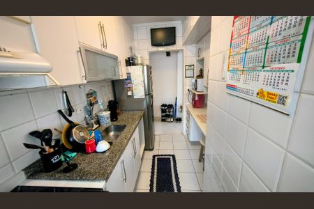 Apartamento à venda com 60m², 2 quartos e 2 vagasCozinha e Área de Serviço